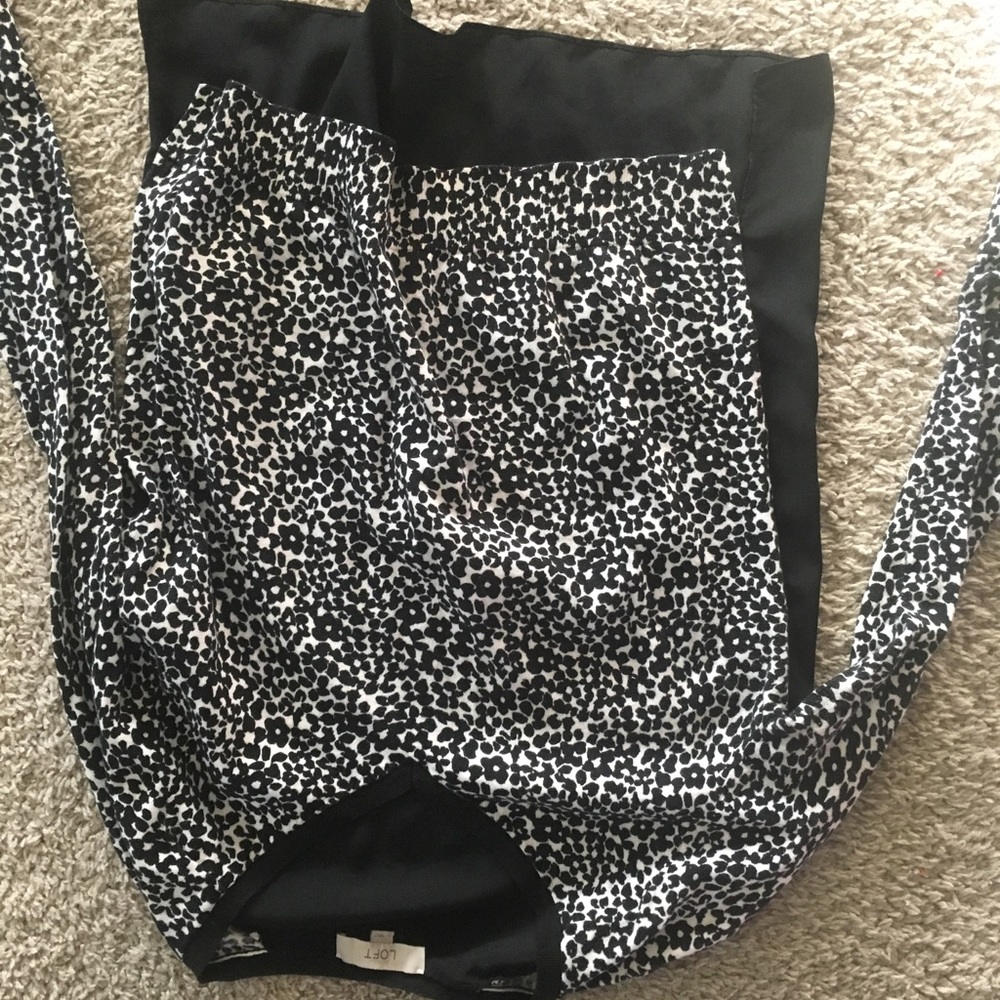 Loft floral v neck light sweater